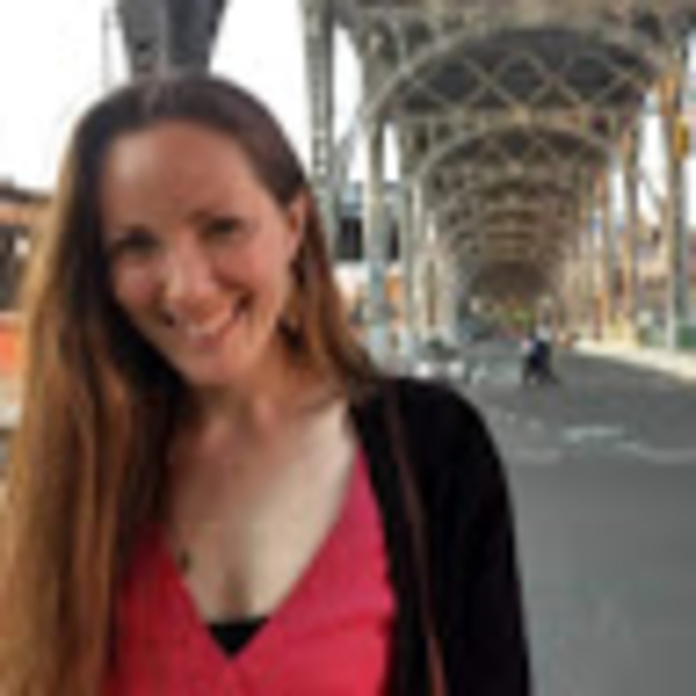 Meet your Posher, Elise